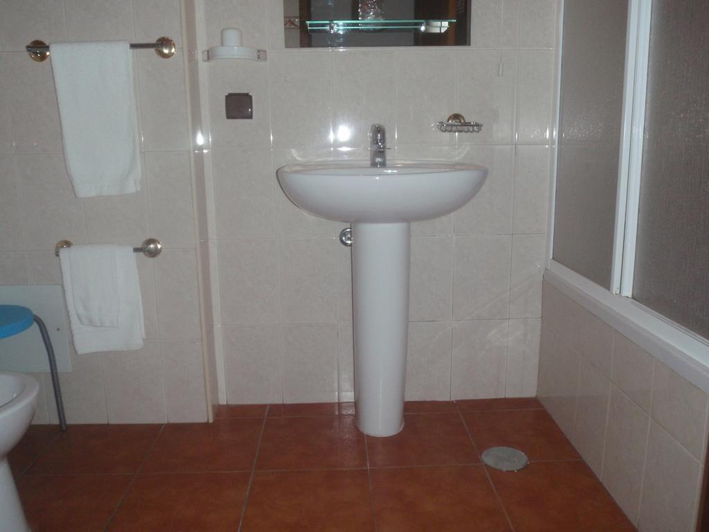 Hotel Romba Ourique Δωμάτιο φωτογραφία